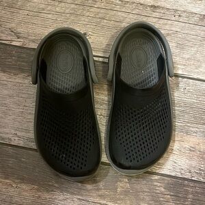 Crocs LiteRide size 13 boys